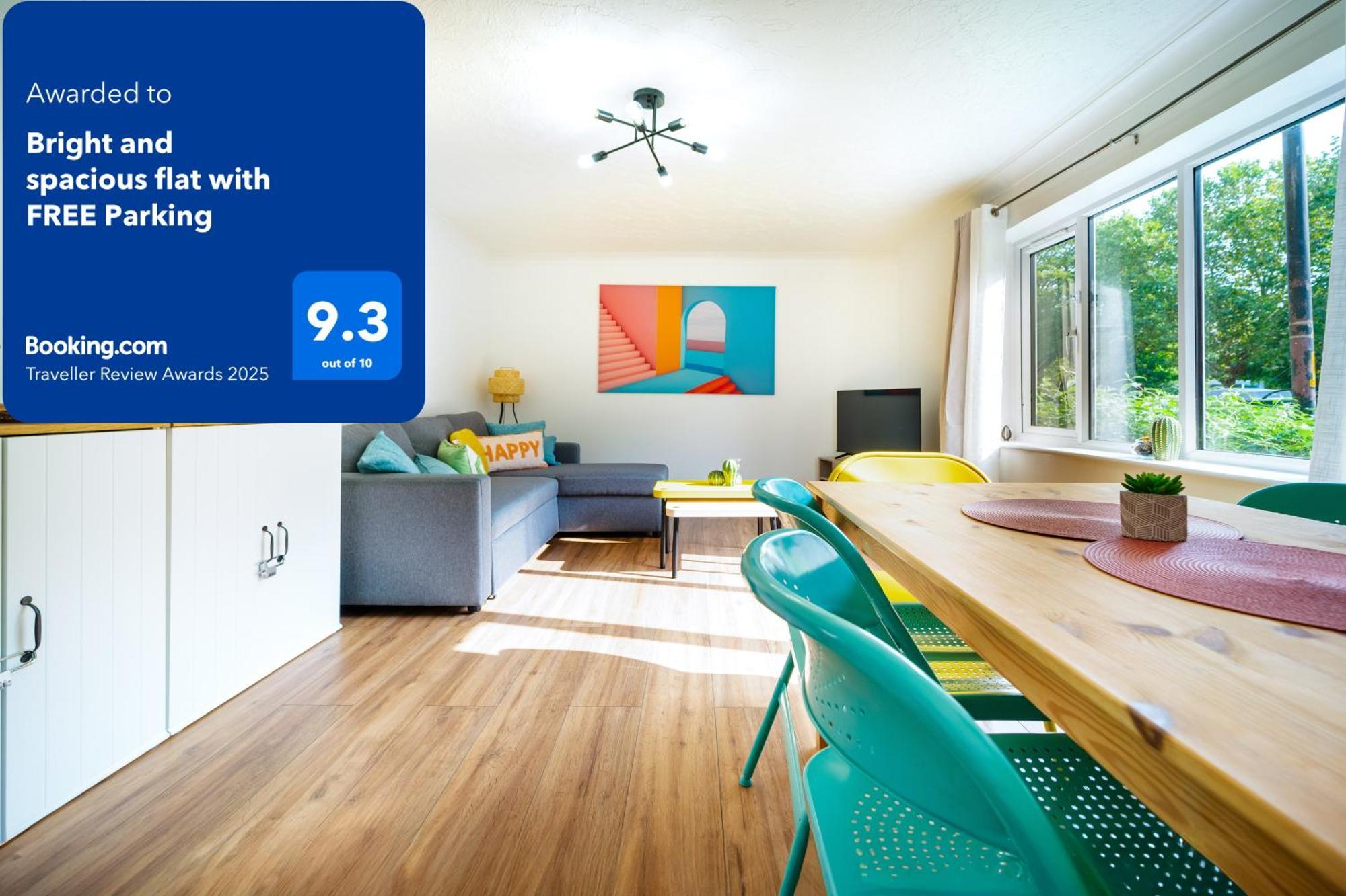 Bright And Spacious Flat With Free Parking Лондон Экстерьер фото